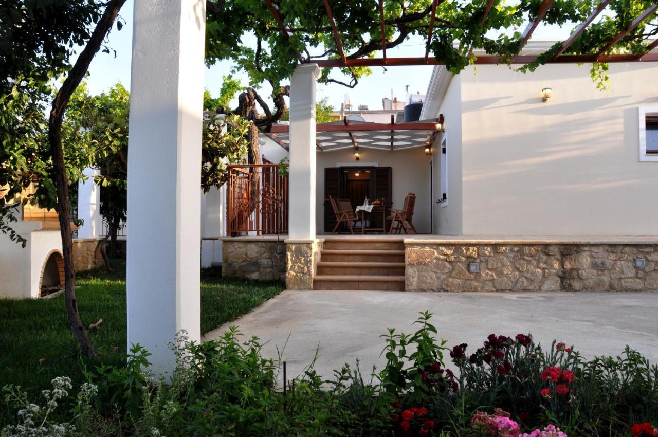 Anna 'S House - Garden Cottage In Kíssamos Exterior foto